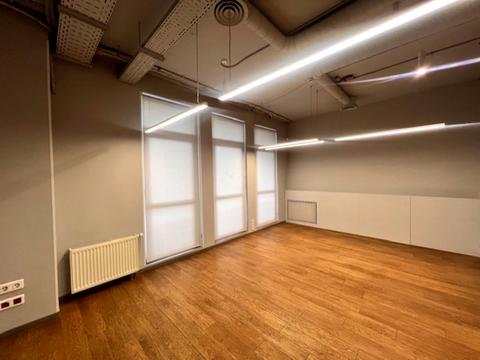 коммерческая по адресу Спаська, 5