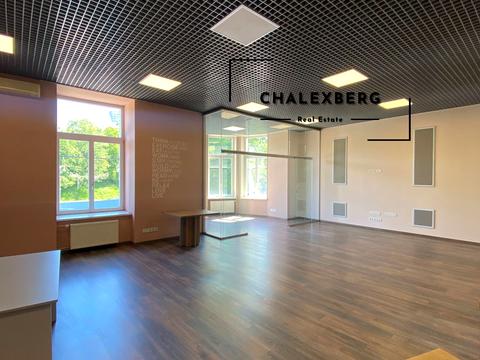 комерційна за адресою Музейний пров., 4