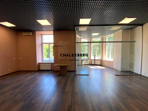 комерційна за адресою Музейний пров., 4