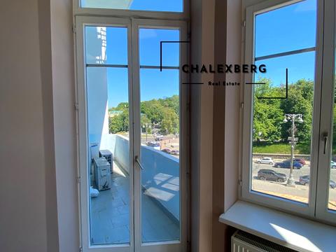 комерційна за адресою Музейний пров., 4