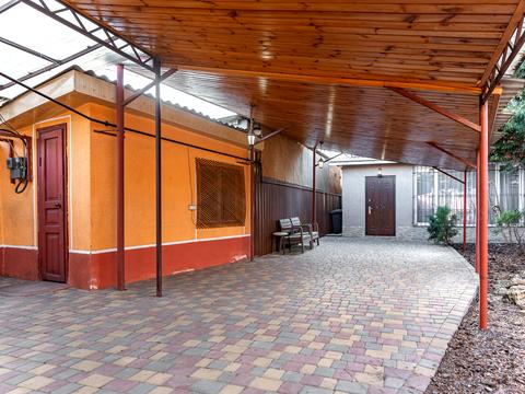 будинок за адресою провулок Гранатний, 8