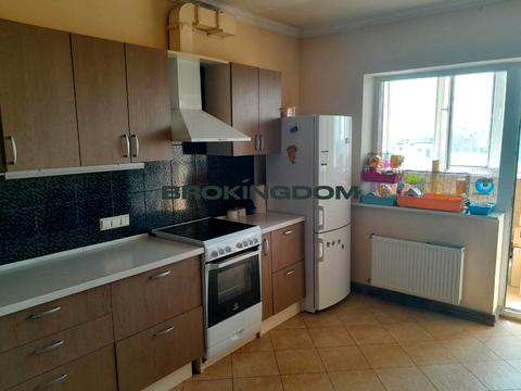 квартира за адресою Василя Симоненка вул., 2-Б