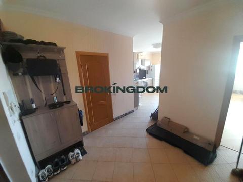 квартира за адресою Василя Симоненка вул., 2-Б