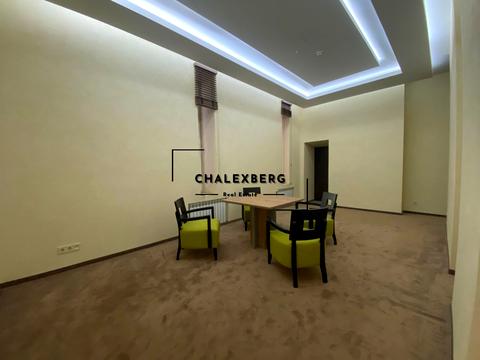 комерційна за адресою Музейний пров., 4