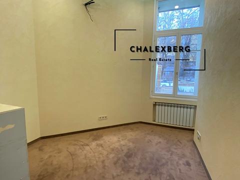 комерційна за адресою Музейний пров., 4