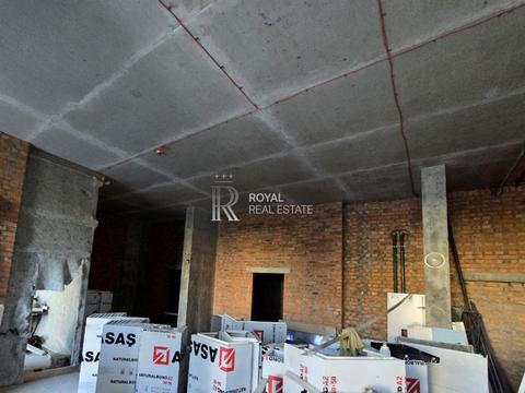 комерційна за адресою Звіринецька вул., 72