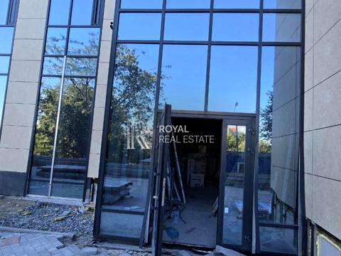 комерційна за адресою Звіринецька вул., 72