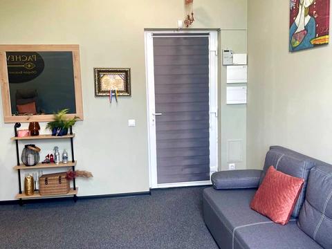 комерційна за адресою Миколи Оводова вул. (Козицького), 22