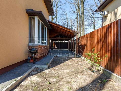 будинок за адресою с. Крюківщина, Георгія Мальцева вул., 1