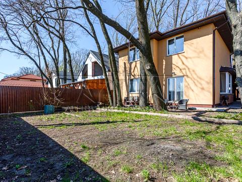 будинок за адресою с. Крюківщина, Георгія Мальцева вул., 1