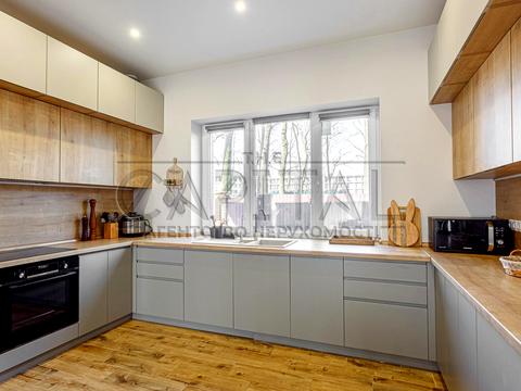 будинок за адресою с. Крюківщина, Георгія Мальцева вул., 1