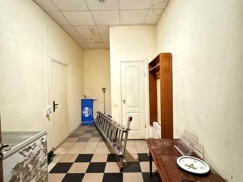 комерційна за адресою Левка Лук'яненка вул. (Маршала Тимошенка), 4