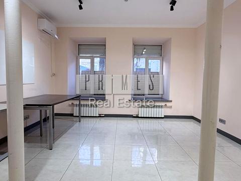 комерційна за адресою Хрестовий пров. (Миколи Гайцана вул.), 8/9