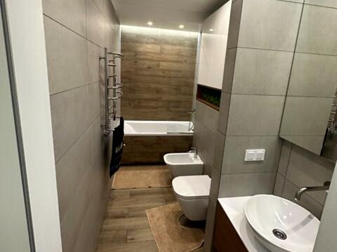 квартира по адресу Співдружності ул., 1