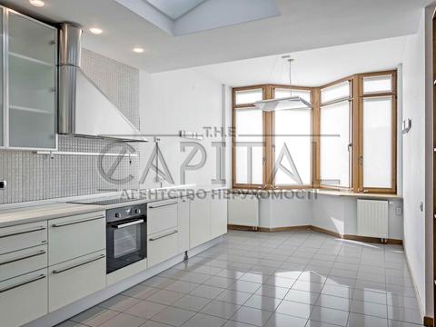 квартира за адресою Кудрявська вул., 13-19