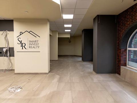 комерційна за адресою Радистів вул., 14