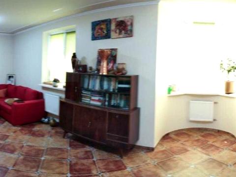 будинок за адресою Кленова вул.