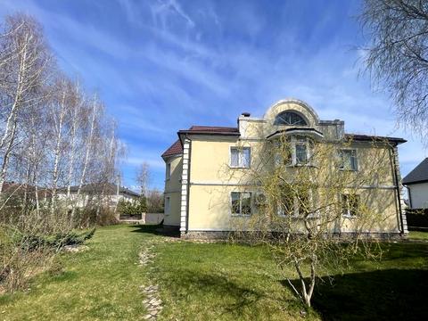 будинок за адресою Кленова вул.