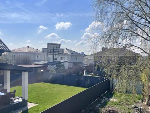 будинок за адресою Кленова вул.