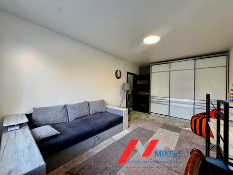 квартира за адресою Лариси Руденко вул., 8