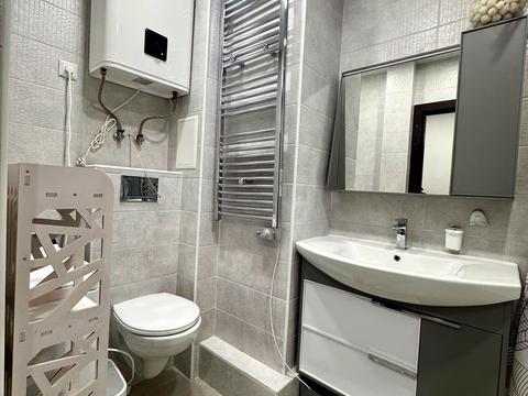 квартира за адресою Лариси Руденко вул., 8