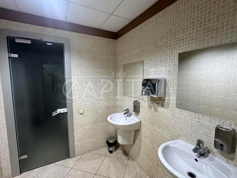 комерційна за адресою Богдана Хмельницького вул., 17/52