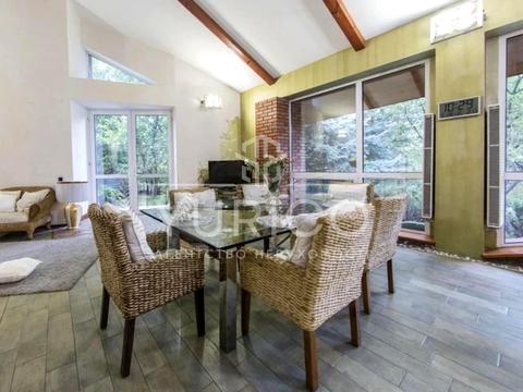 будинок за адресою Анатолія Солов'яненка вул.