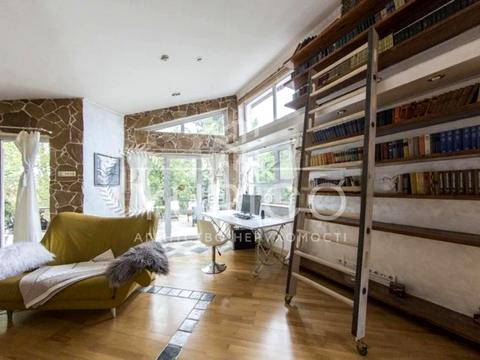 будинок за адресою Анатолія Солов'яненка вул.