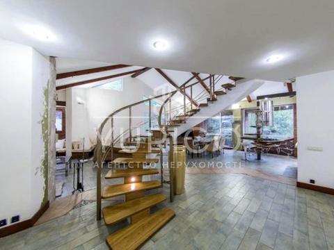 будинок за адресою Анатолія Солов'яненка вул.