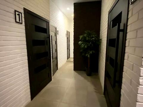 комерційна за адресою Срібнокільська вул., 3-Б