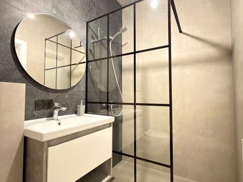 будинок за адресою Івасюка вул., 40