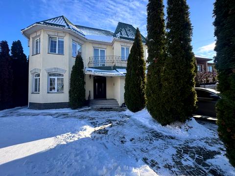 будинок за адресою Грушевського вул.