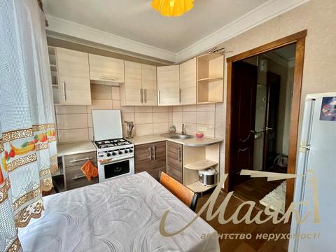 квартира за адресою Шкільна вул. (Героїв Сталінграда), 8