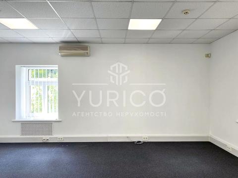 комерційна за адресою Івана Франка вул., 38