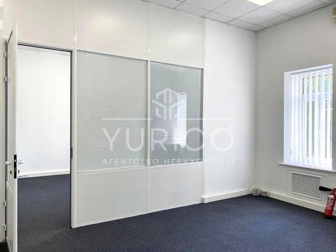 комерційна за адресою Івана Франка вул., 38