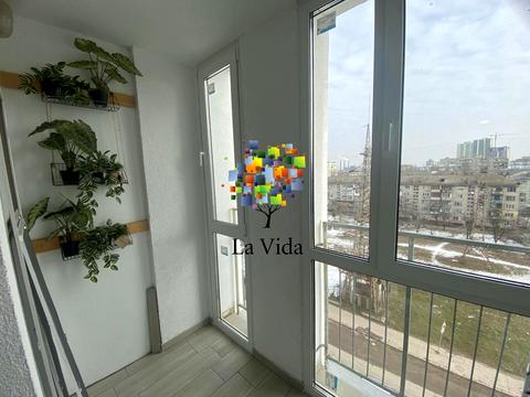 квартира за адресою Регенераторна вул., 4 к17