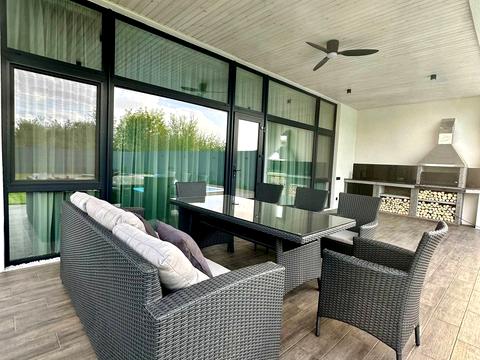 дом по адресу Нова