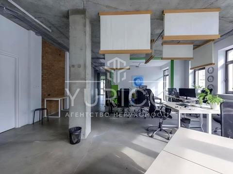 комерційна за адресою Воздвиженська вул., 51