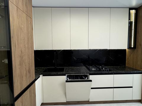 квартира за адресою Приозерна вул., 42