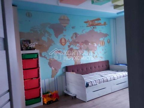 квартира за адресою Захисників України вул., 5