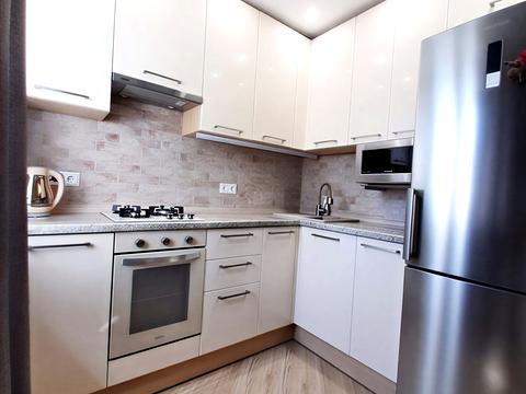 квартира за адресою Київ, Академіка Навашина вул., 9