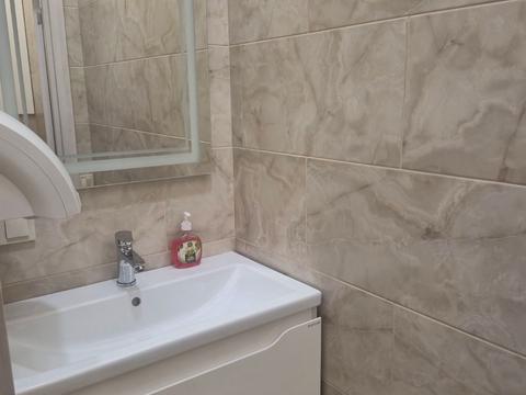 комерційна за адресою Будівельна вул., 48-А