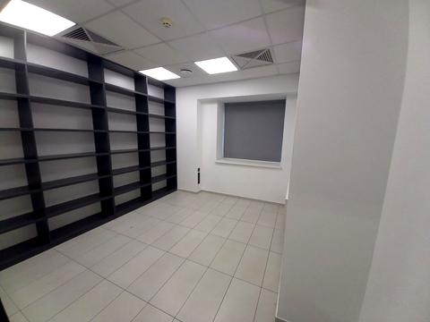 комерційна за адресою Шевченка вул., 28