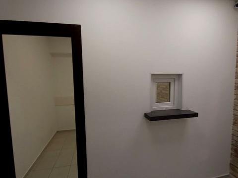 комерційна за адресою Шевченка вул., 28