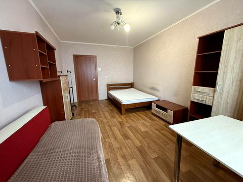 квартира за адресою Григорія Ващенка вул., 1