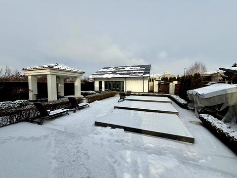 будинок за адресою Телевізійна