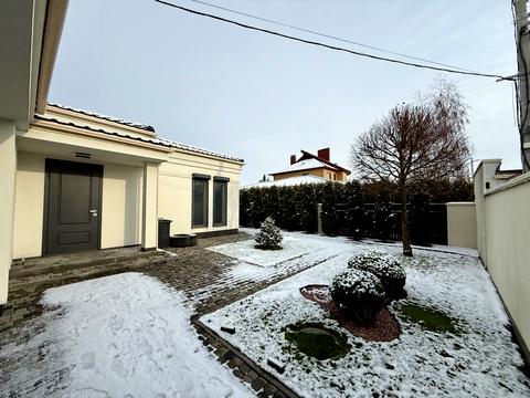 будинок за адресою Телевізійна