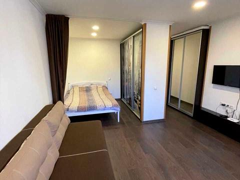 квартира за адресою Дмитра Яворницького просп. (Карла Маркса), 4