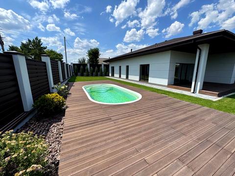 будинок за адресою Молодіжна