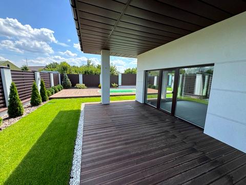 будинок за адресою Молодіжна